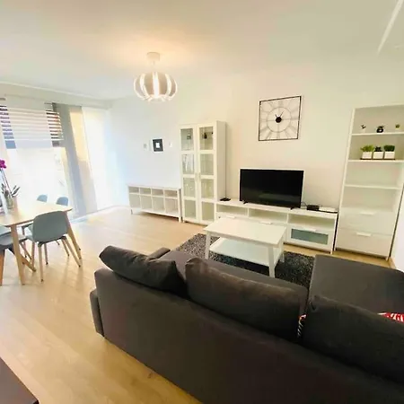 Apartment Cosy 2 Bedrooms In Center - 3b