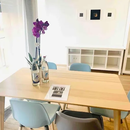 Cosy 2 Bedrooms In Center - 3b Apartment *